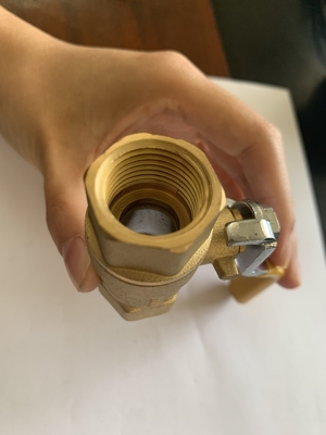 1/2 3/4 &quot;inci grosir seng Kuningan Ball Valve dengan pegangan plastik kuning