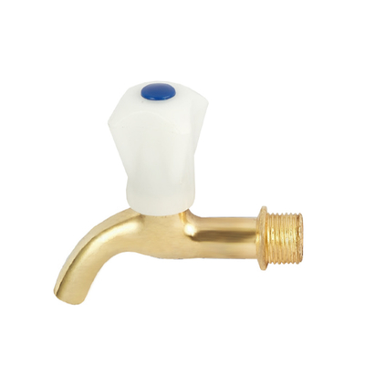 OEM 1/2 3/4 Inch Brass Bibcock Valve Dengan Pegangan Plastik Garansi 2 tahun
