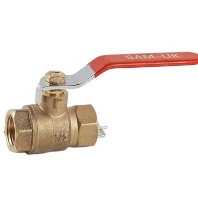 Pemasangan Nikel Berlapis 67mm Brass Gas Valve Api Berulir Dalam Keluarga
